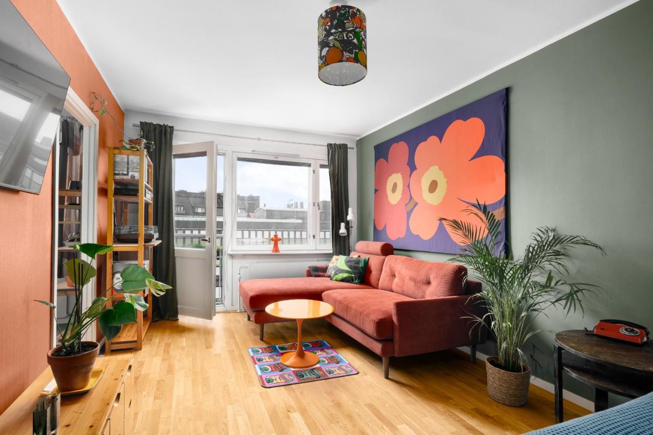 Wehost Spacious Traveller'S Hq Above Metro @Vilhonvuorenkuja 16 Apartamento Helsínquia Exterior foto