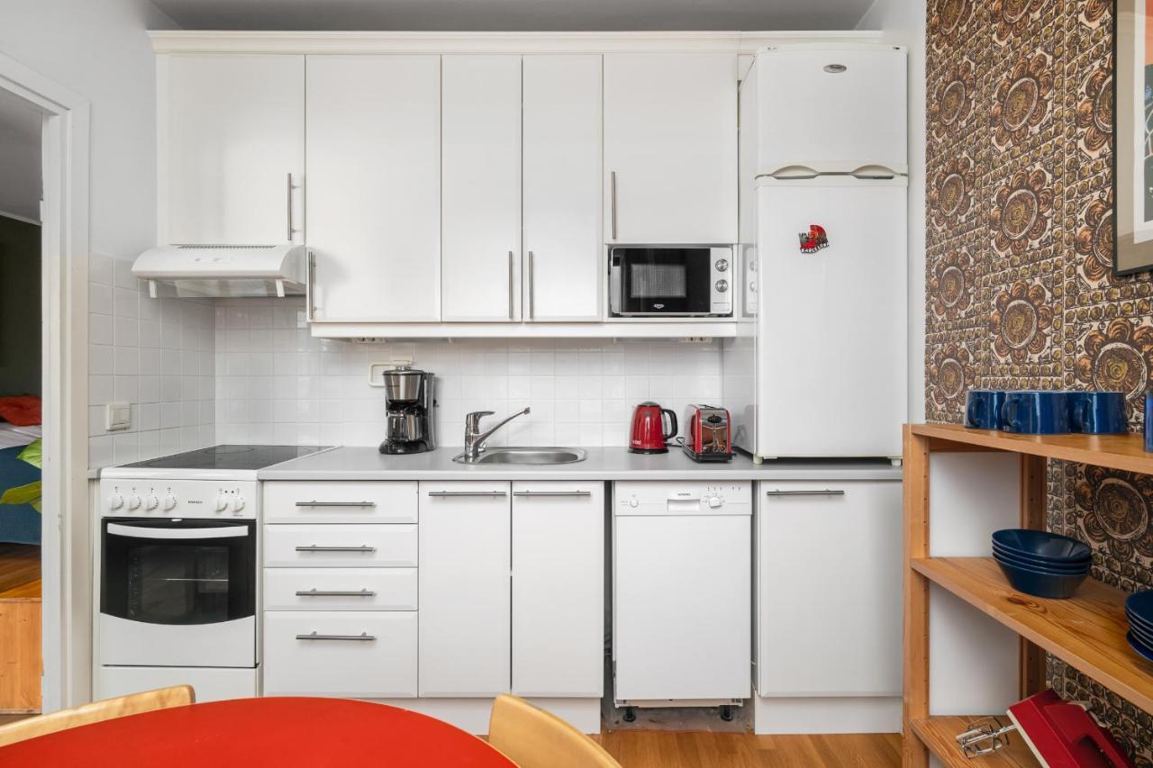 Wehost Spacious Traveller'S Hq Above Metro @Vilhonvuorenkuja 16 Apartamento Helsínquia Exterior foto
