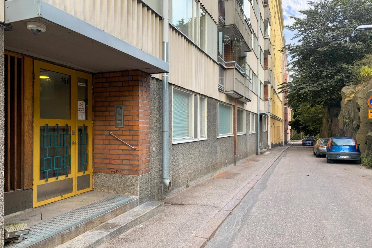 Wehost Spacious Traveller'S Hq Above Metro @Vilhonvuorenkuja 16 Apartamento Helsínquia Exterior foto